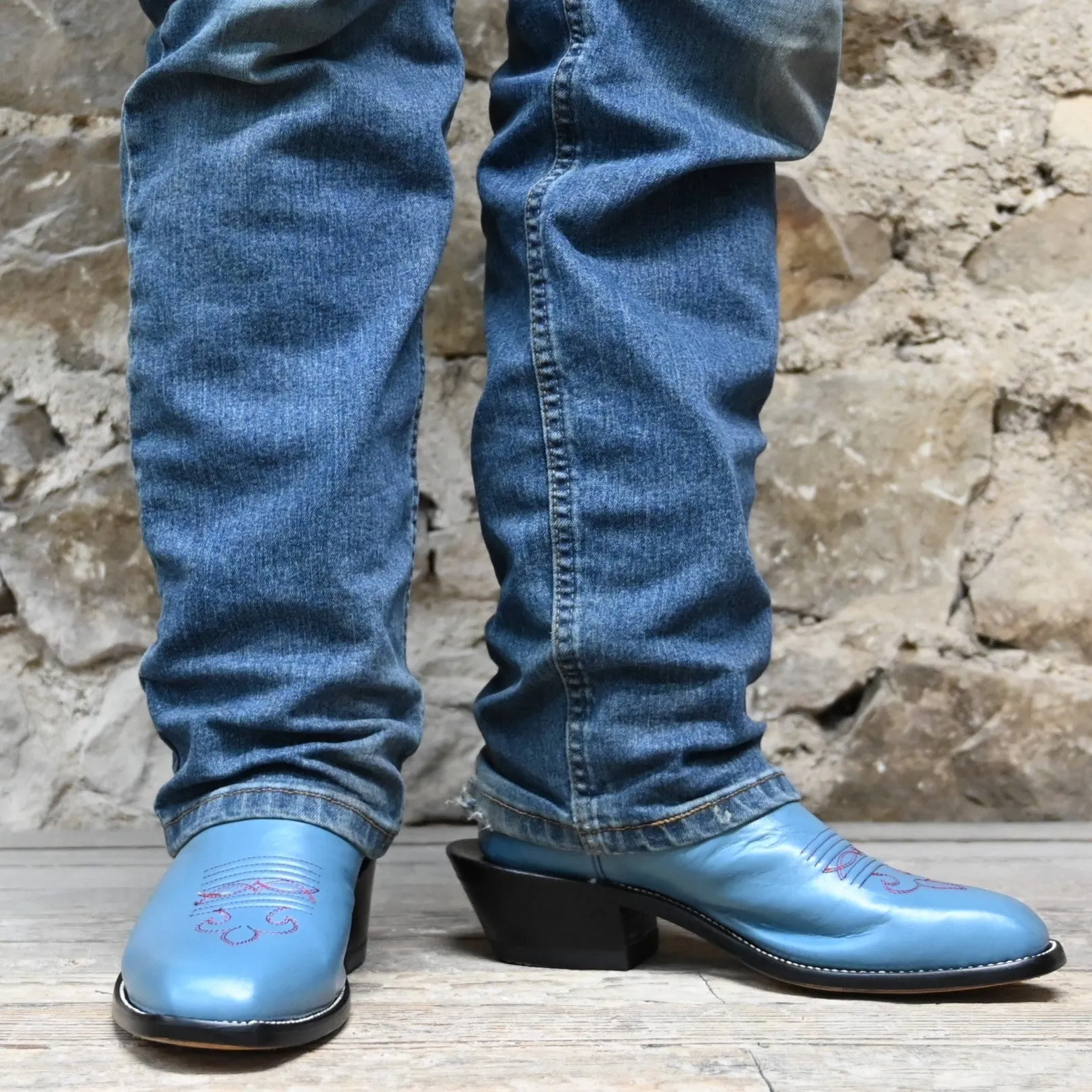 Hondo BRONC BOOT 11" Burgundy Soft Cow Top with Sky Blue Soft Cow Vamp