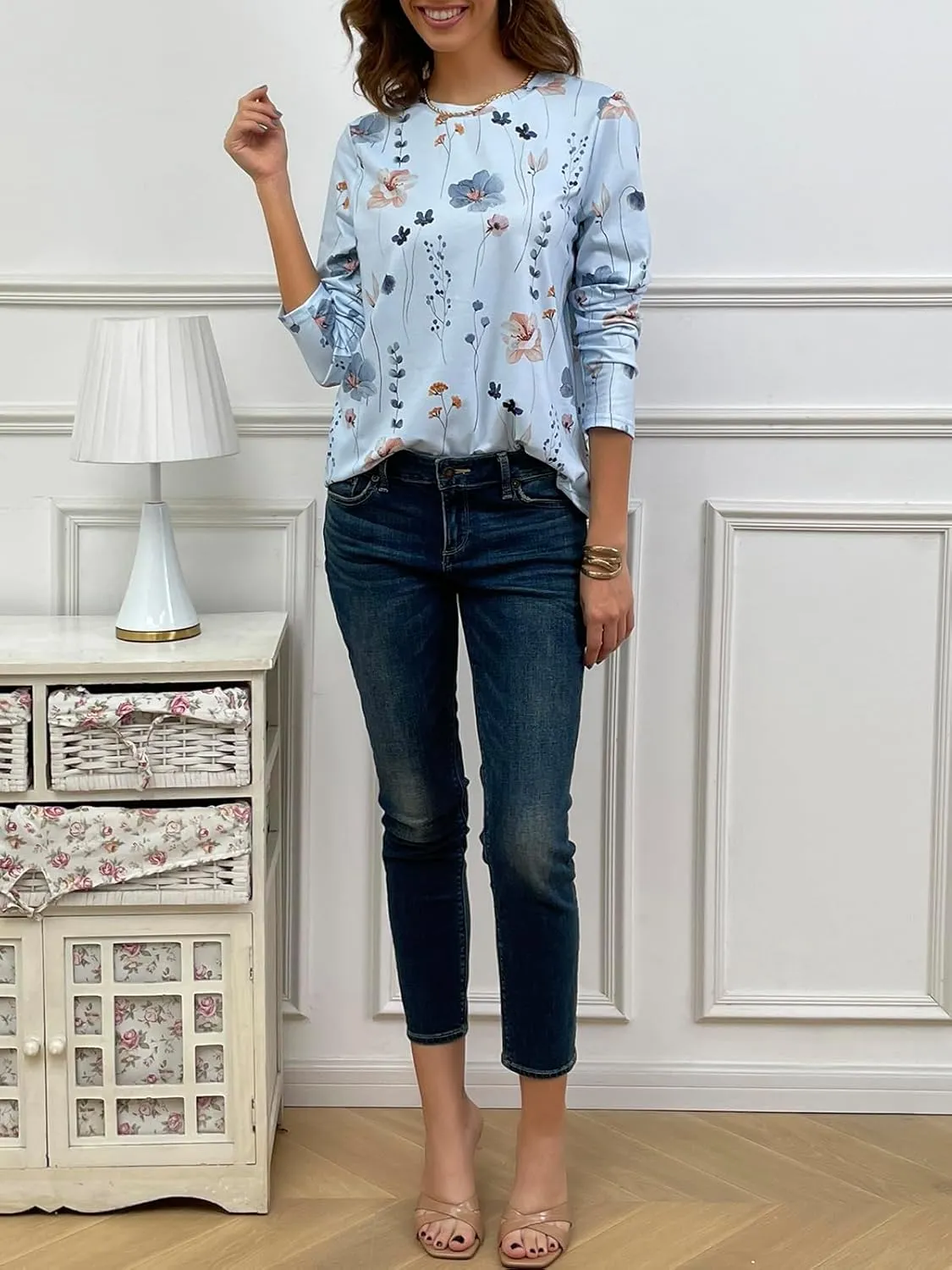 JUSTFASHIONNOW Womens Long Sleeve Tops Casual Shirts for Women Summer Flower Printed T Shirt Crewneck Floral Tee