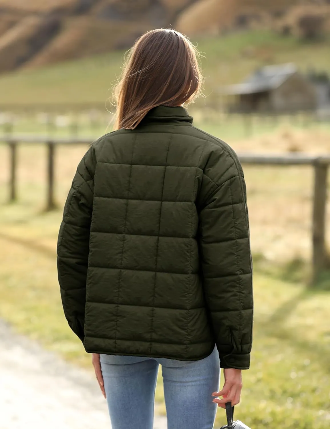 Quilted Puffer Jacket Women Lightweight Short Zip Up Padded Coat with Pockets