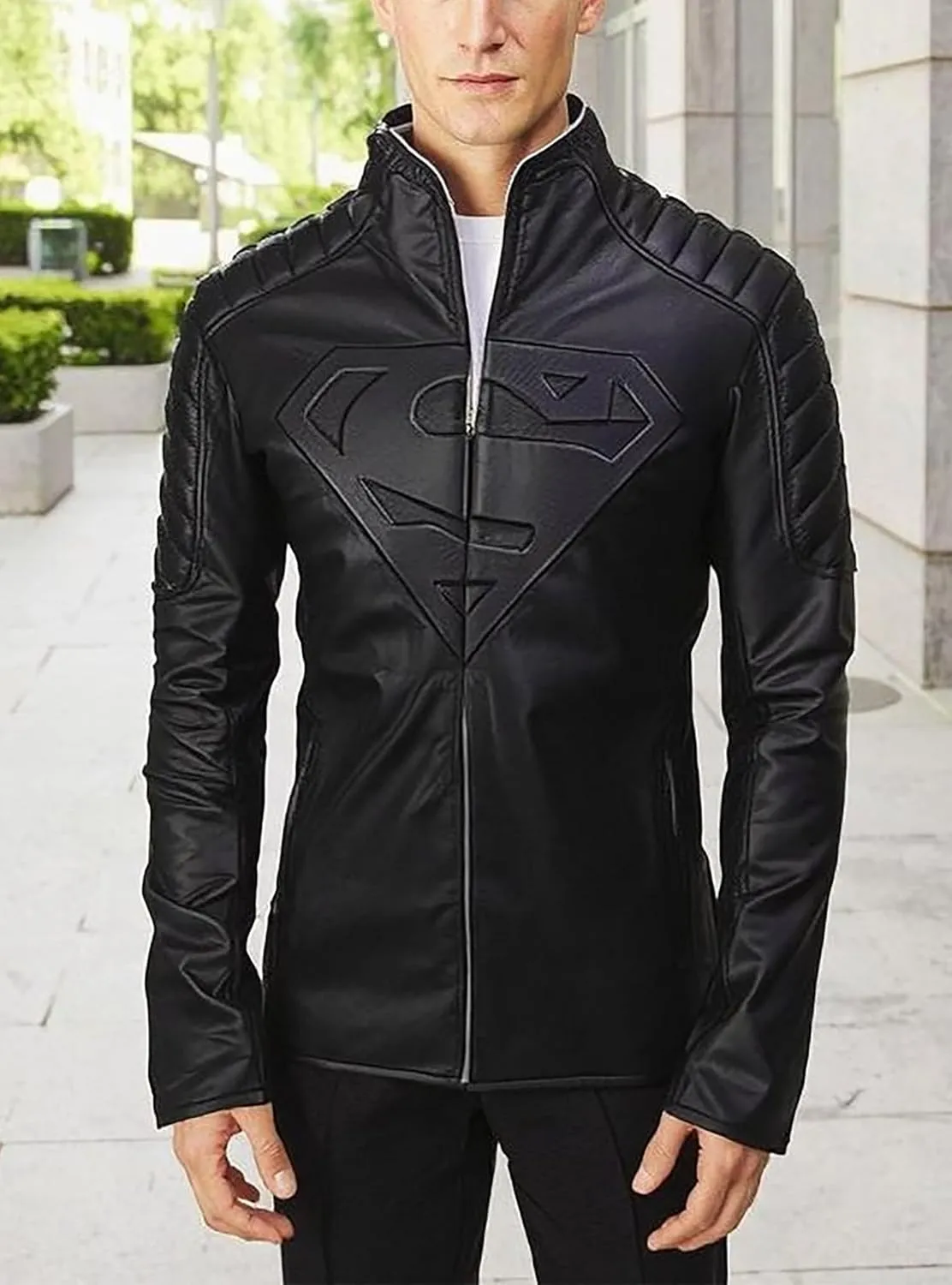 Superhero Tom Welling Costume S Logo Black Quilted Biker Leather Jacket