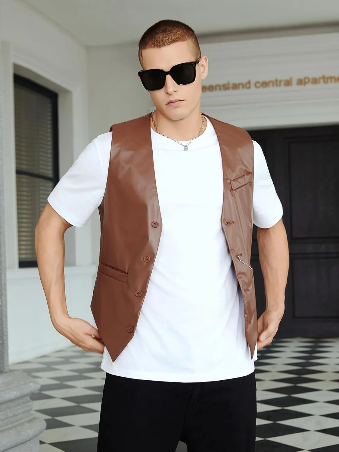 Verdusa Men's PU Leather Sleeveless Motorcycle Biker Vest Jacket