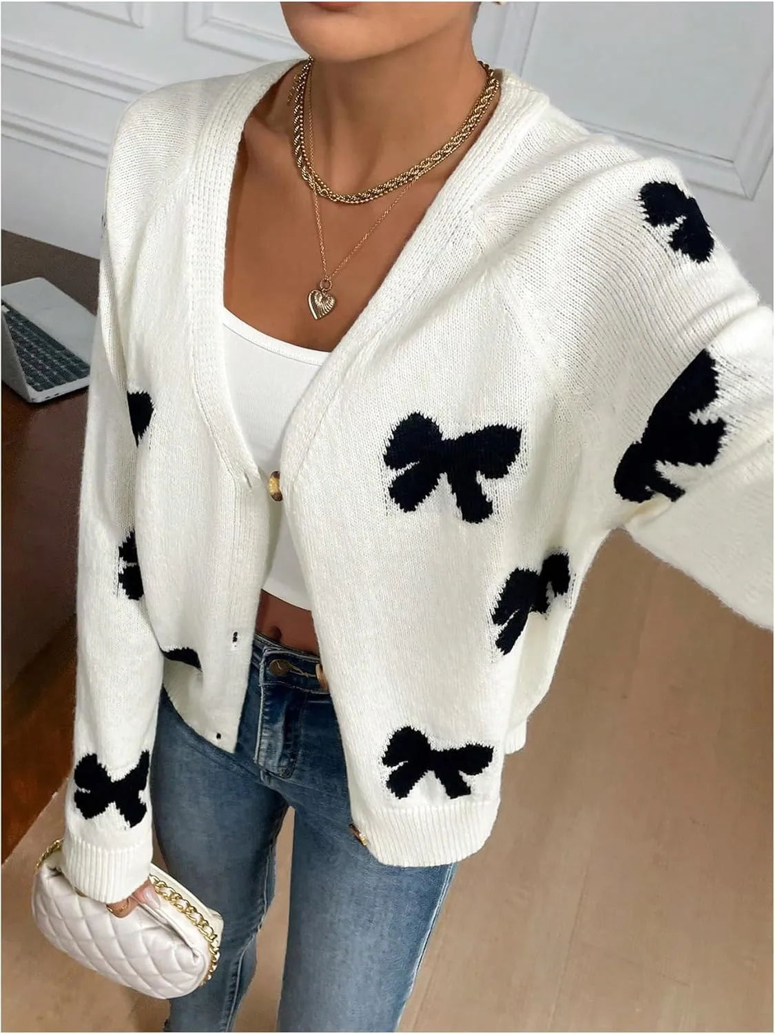 Verdusa Women's Cute Heart Print Button Down Cardigan Cute V Neck Long Sleeve Knit Sweater Cardigan