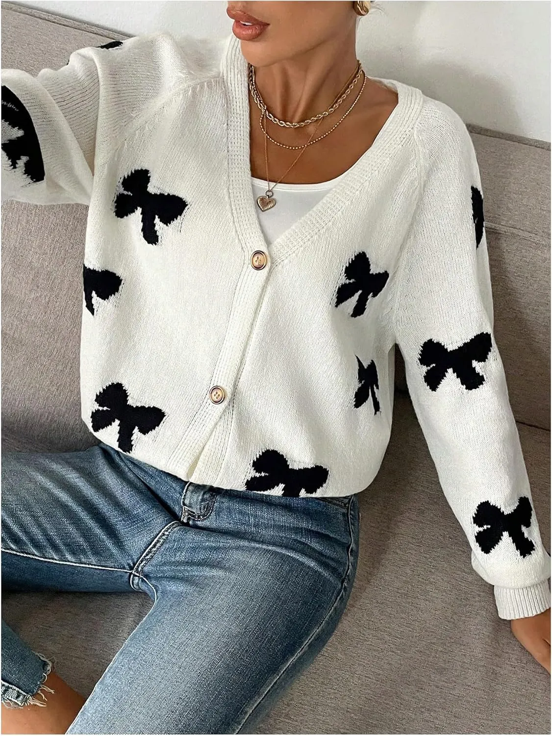 Verdusa Women's Cute Heart Print Button Down Cardigan Cute V Neck Long Sleeve Knit Sweater Cardigan