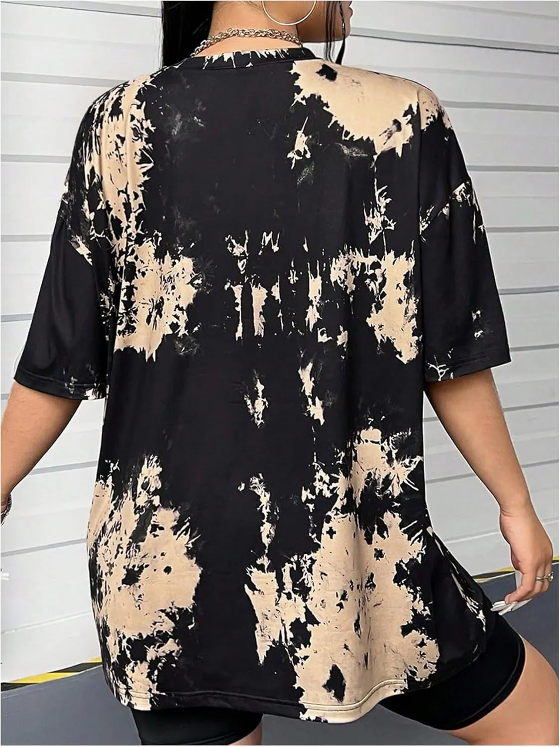 Verdusa Women's Plus Size Tie Dye Smile Print Graphic Tee Vintage Crew Neck T Shirt
