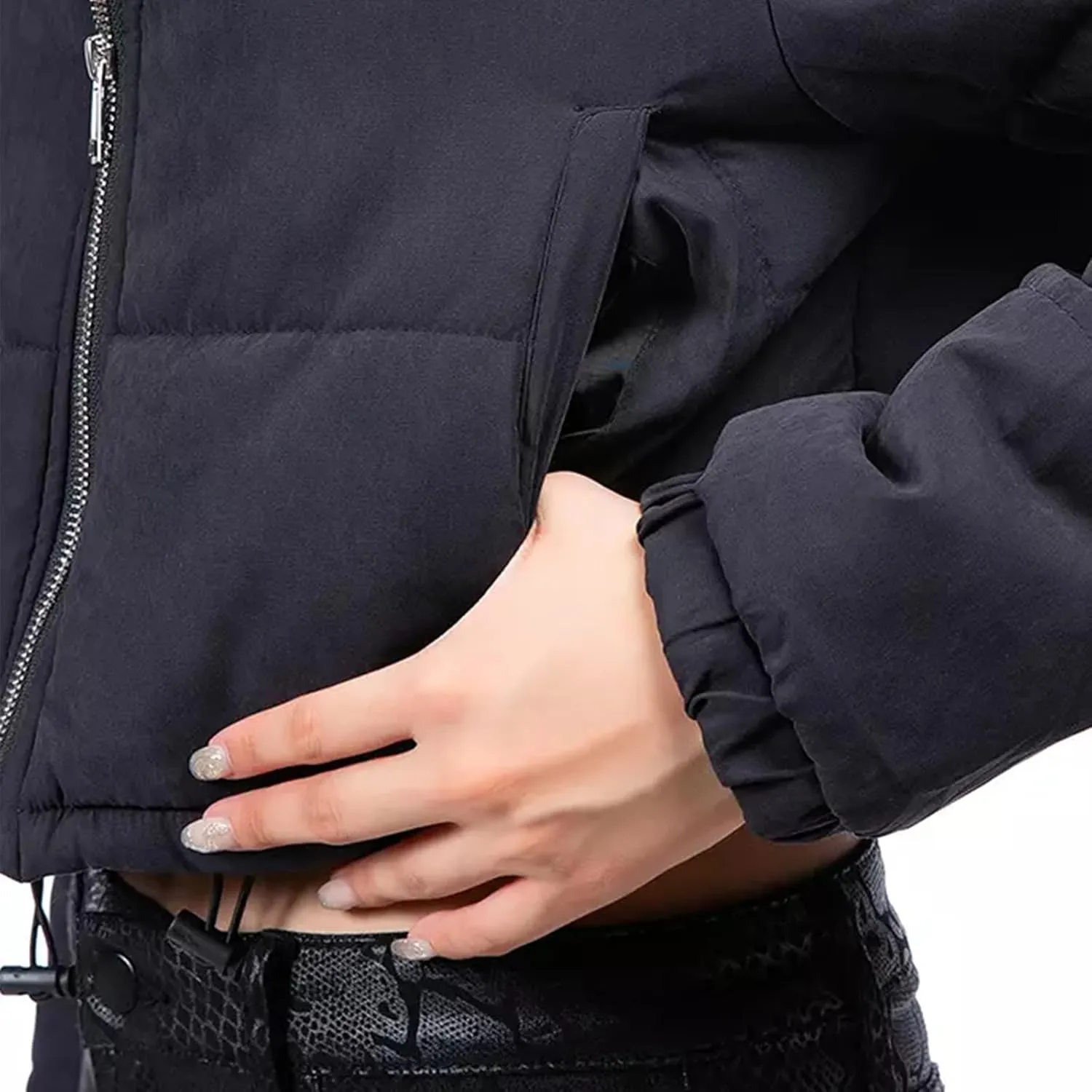 Women's Crop Puffer Jacket Long Sleeve Puffy Coat Stand Collar Zip UP Quilted Padded Drawstring Outwear with Pockets